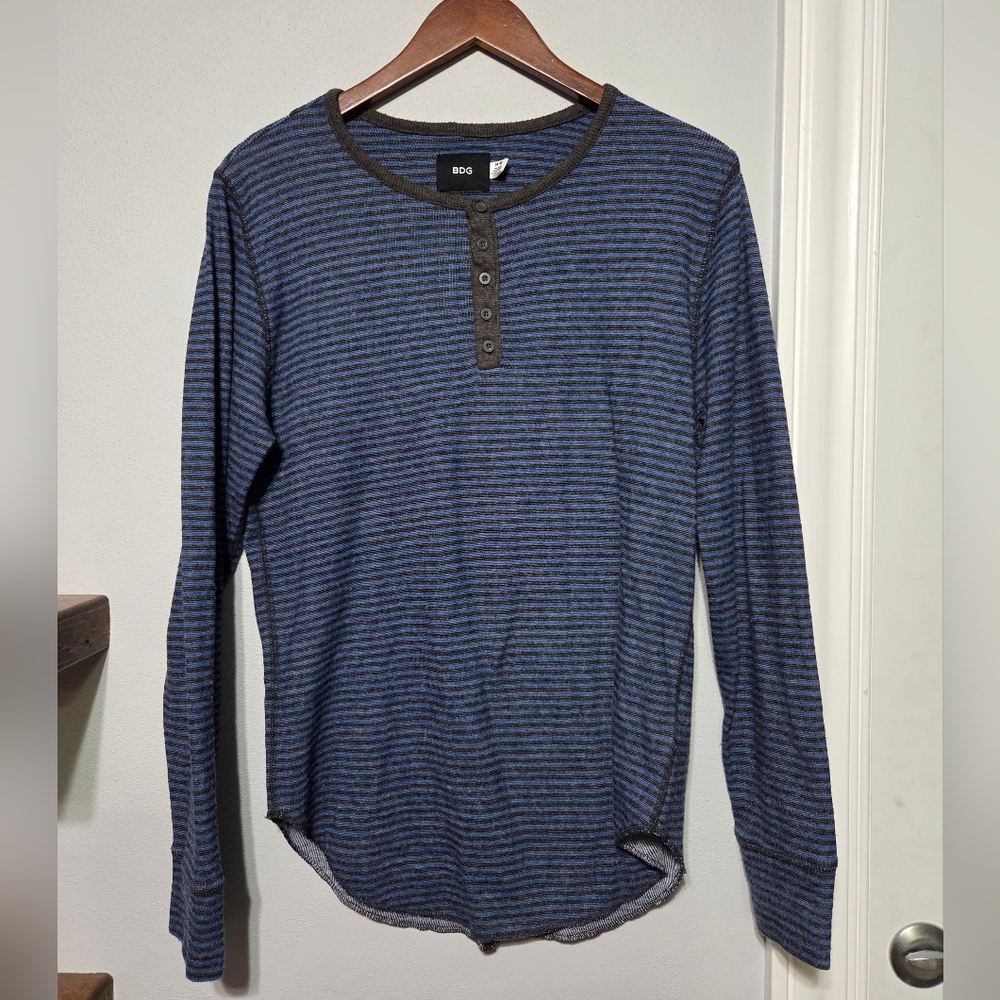 Urban Outfitters BDG Blue And Gray Striped Long Sleeve Henley Top Women's Medium